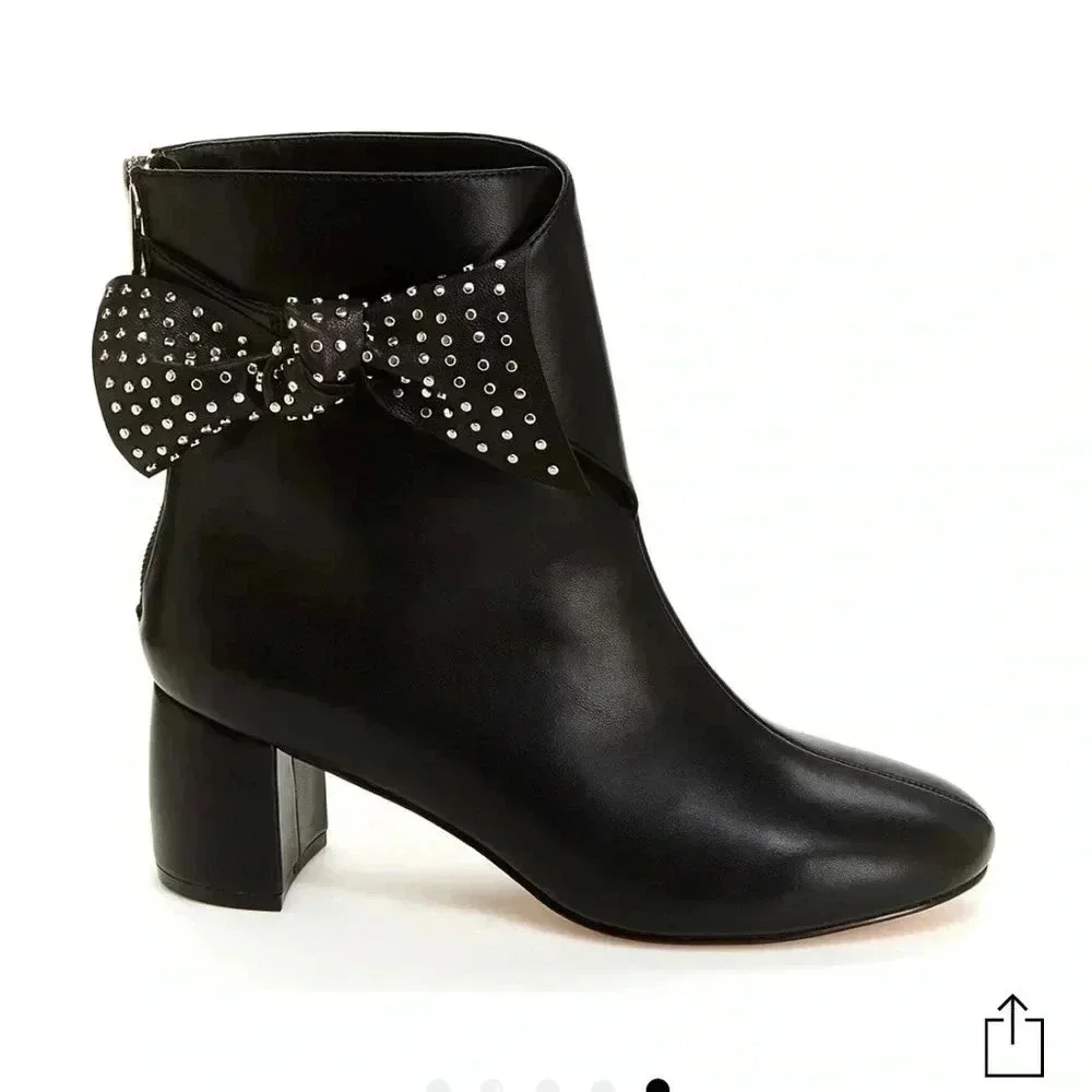 New with flaw Nathalie black bow ankle boot heel Nanette Lenore 6.5